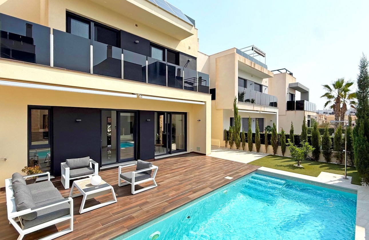 Videresalg - Detached Villa - Orihuela Costa - Lomas de Cabo Roig