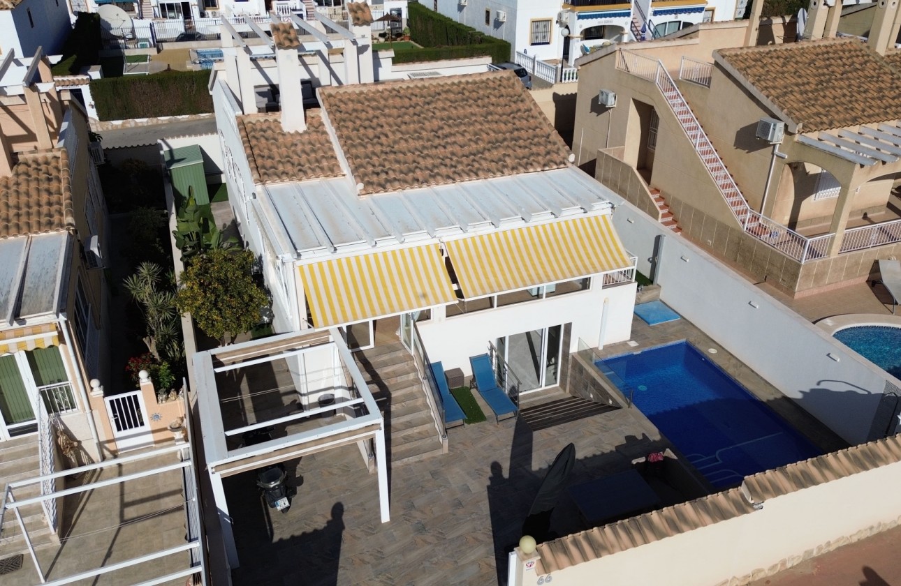 Videresalg - Detached Villa - Orihuela Costa - Los Altos