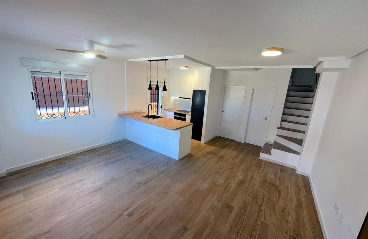 Videresalg - Detached Villa - Orihuela Costa - Los Altos