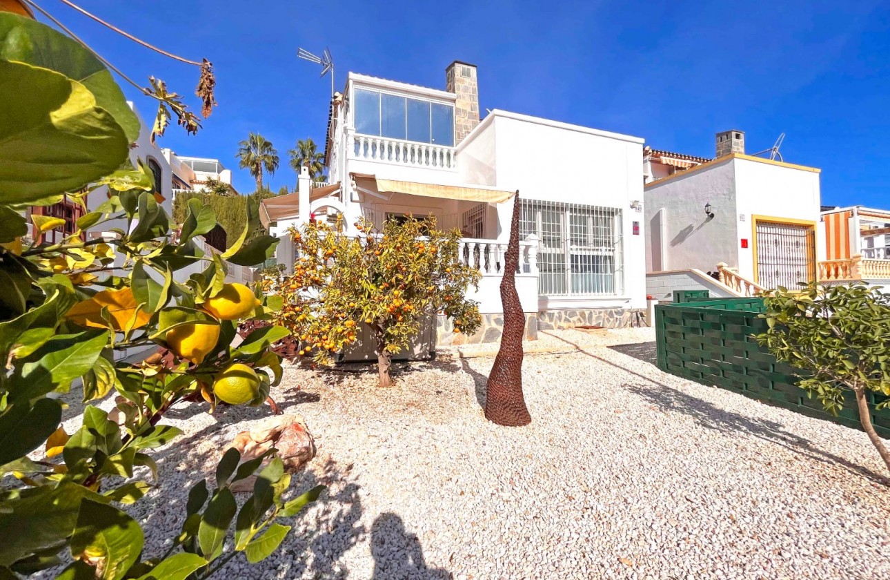 Videresalg - Detached Villa - Orihuela Costa - Los Dolses