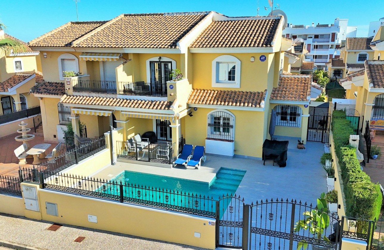 Videresalg - Detached Villa - Orihuela Costa - Los Dolses