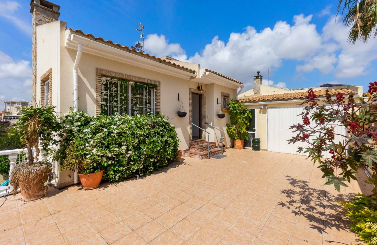 Videresalg - Detached Villa - Orihuela Costa - Playa Flamenca