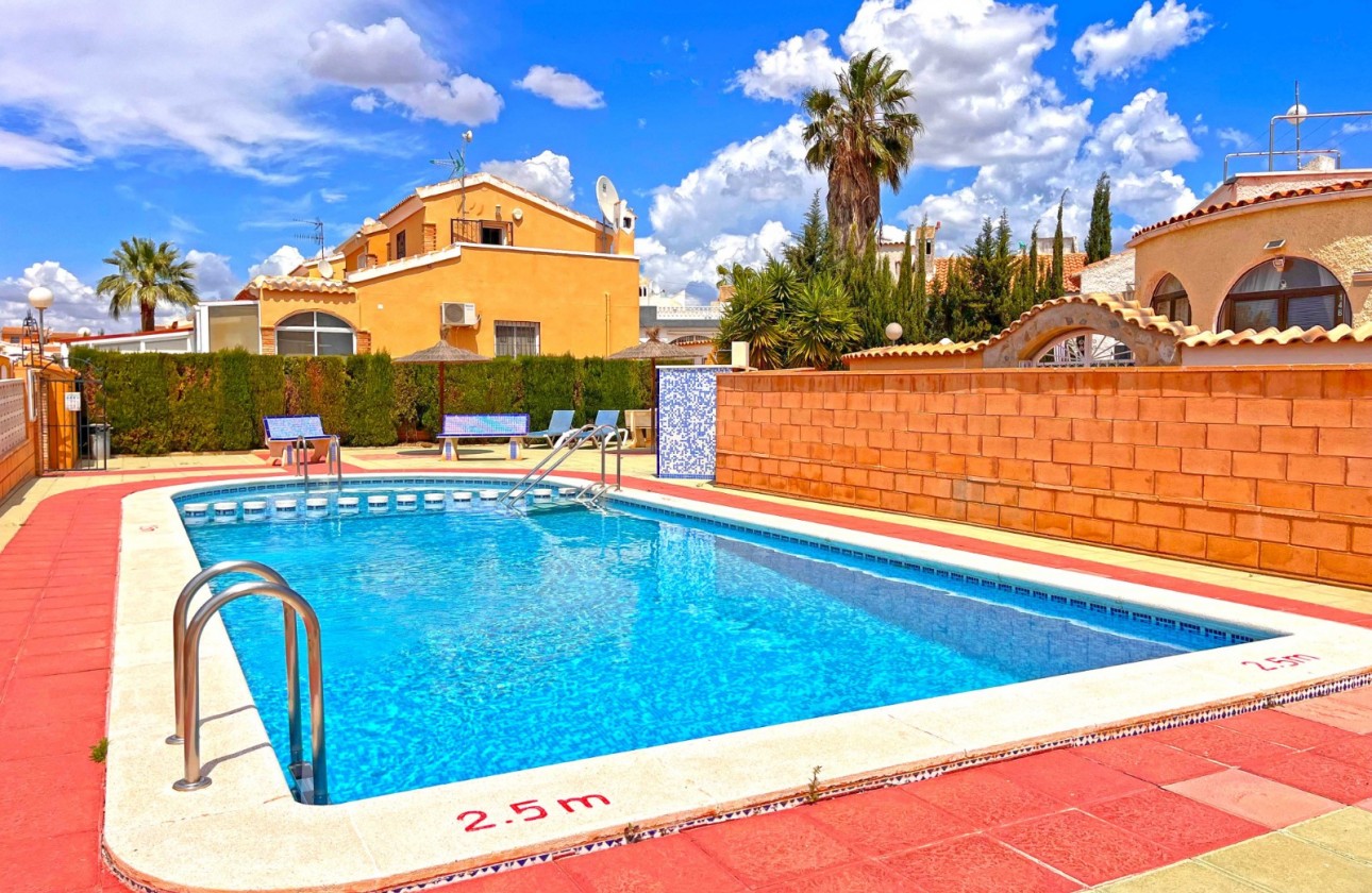 Videresalg - Detached Villa - Orihuela Costa - Playa Flamenca