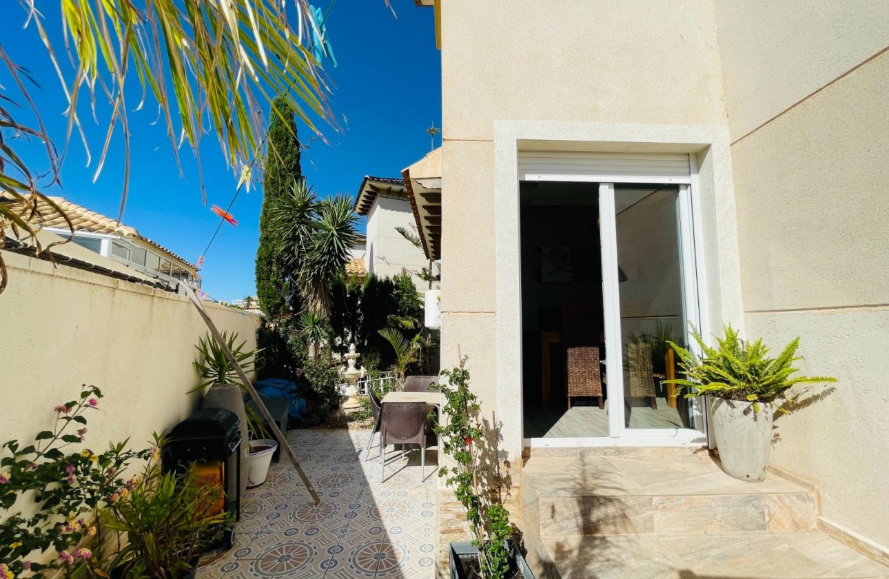 Videresalg - Detached Villa - Orihuela Costa - Playa Flamenca