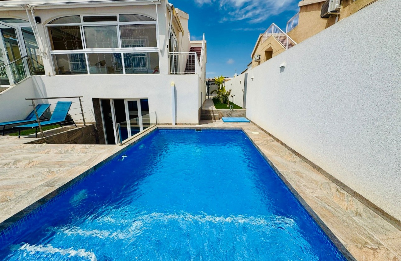 Videresalg - Detached Villa - Orihuela Costa - Playa Flamenca
