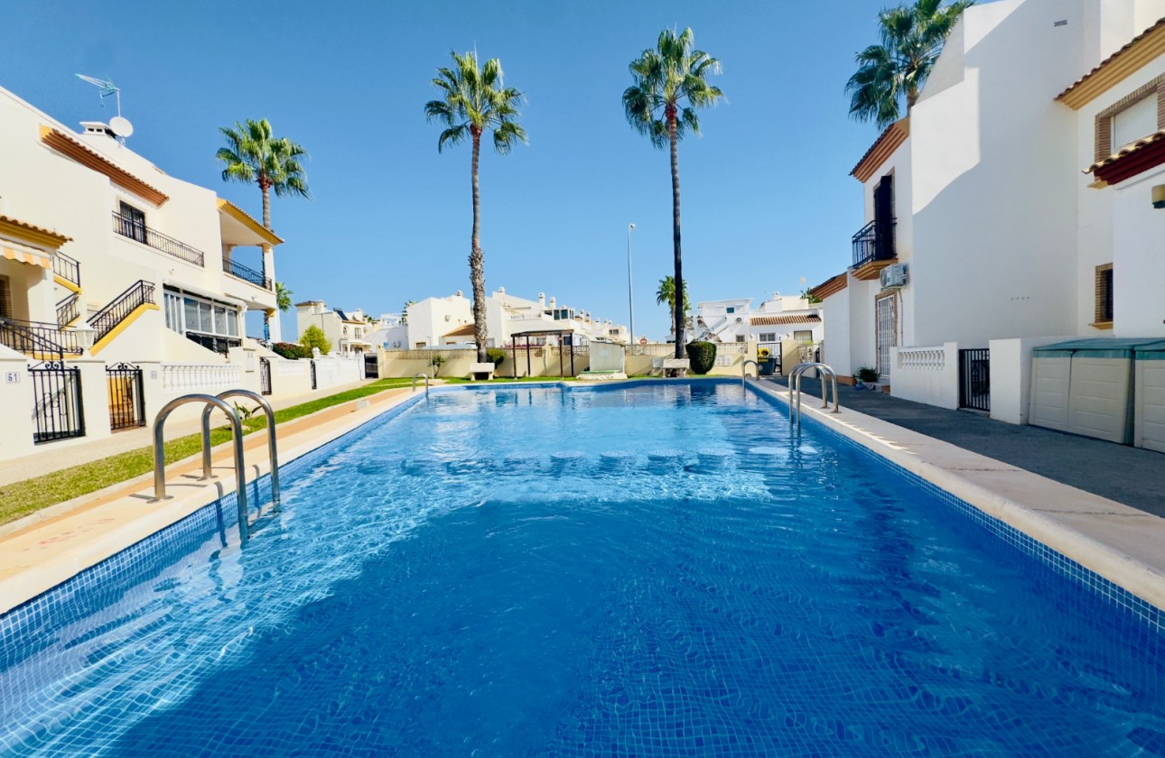 Videresalg - Detached Villa - Orihuela Costa - Playa Flamenca