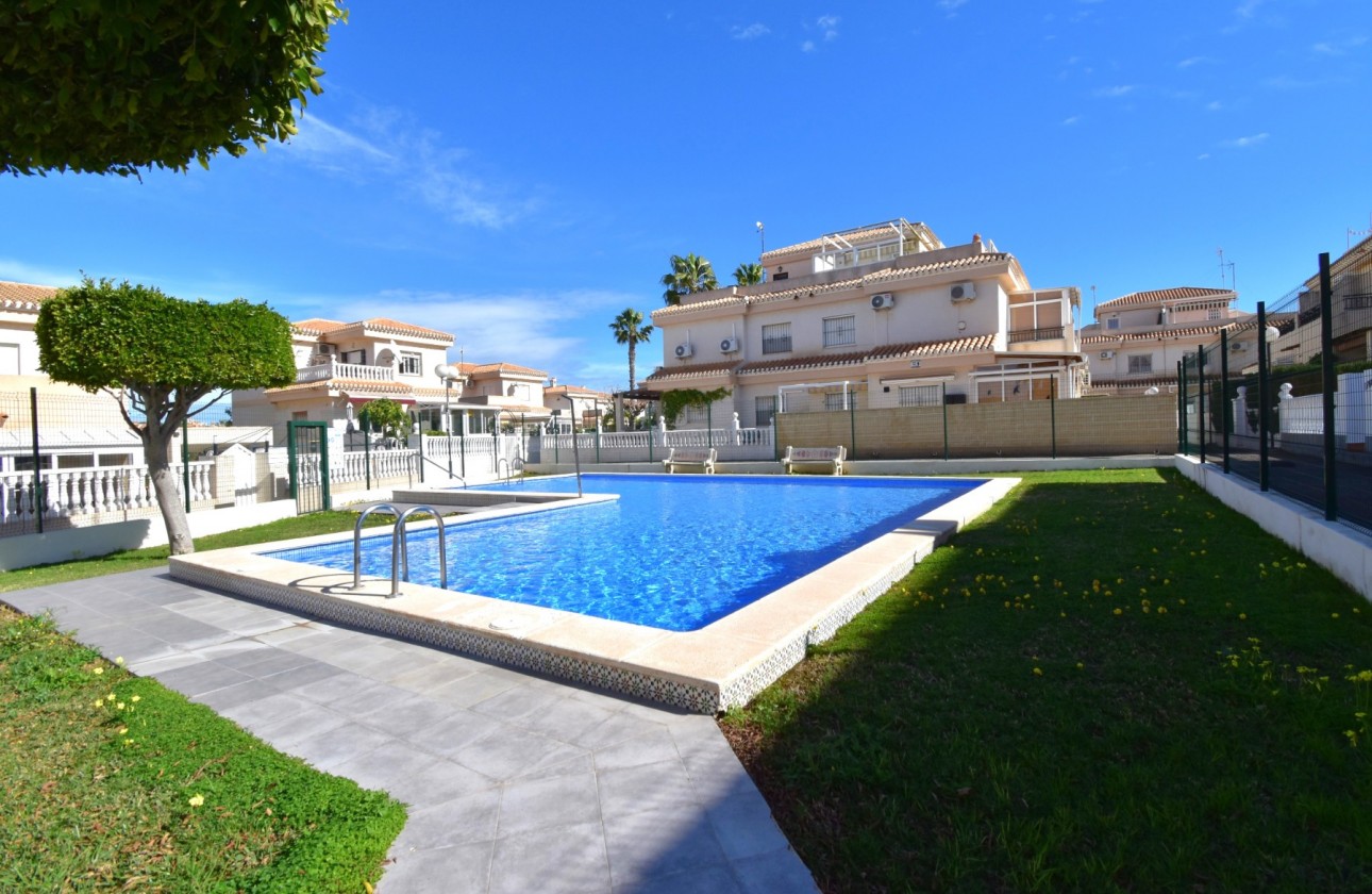 Videresalg - Detached Villa - Orihuela Costa - Playa Flamenca