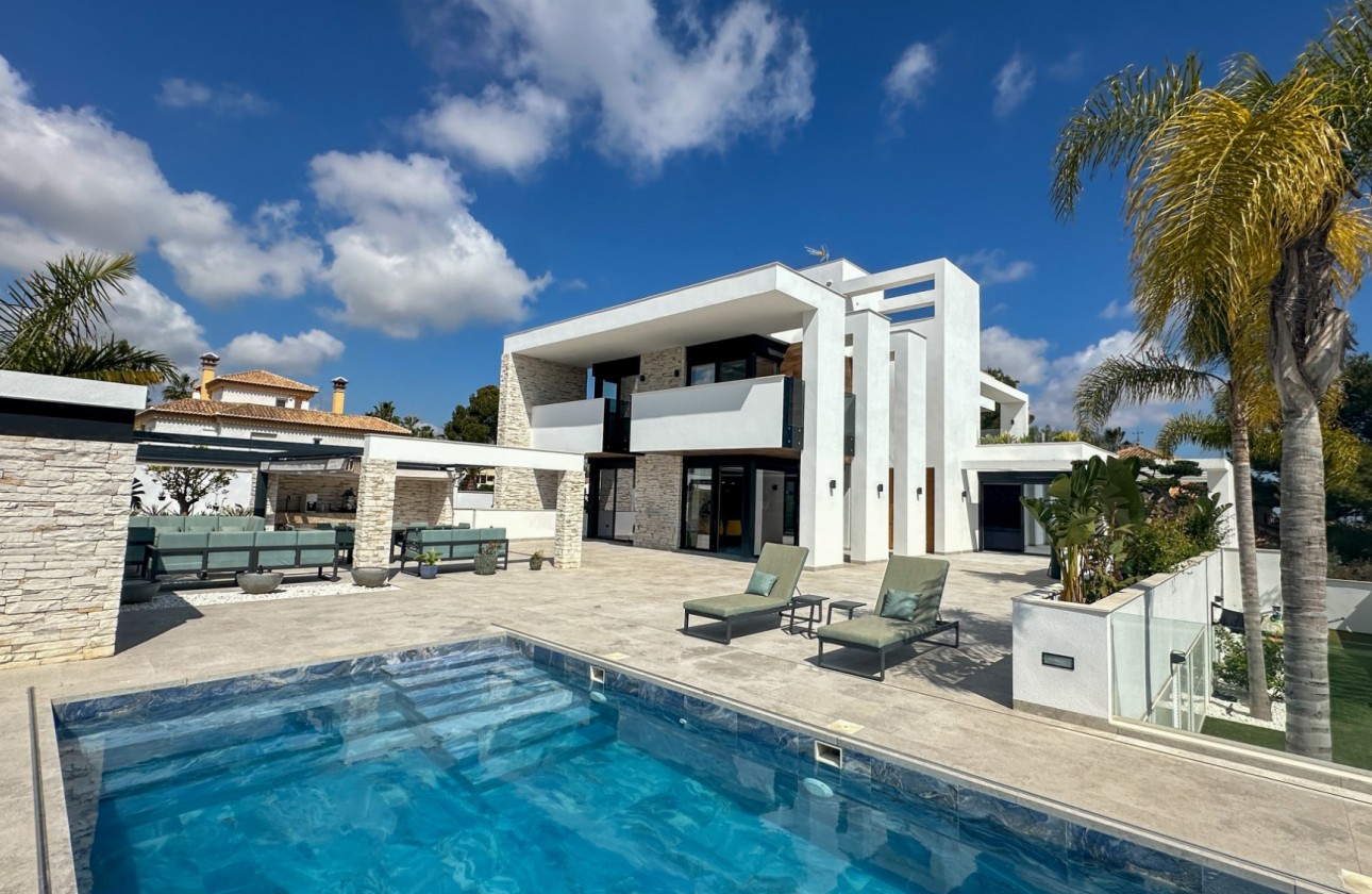 Videresalg - Detached Villa - Orihuela Costa - Villamartín