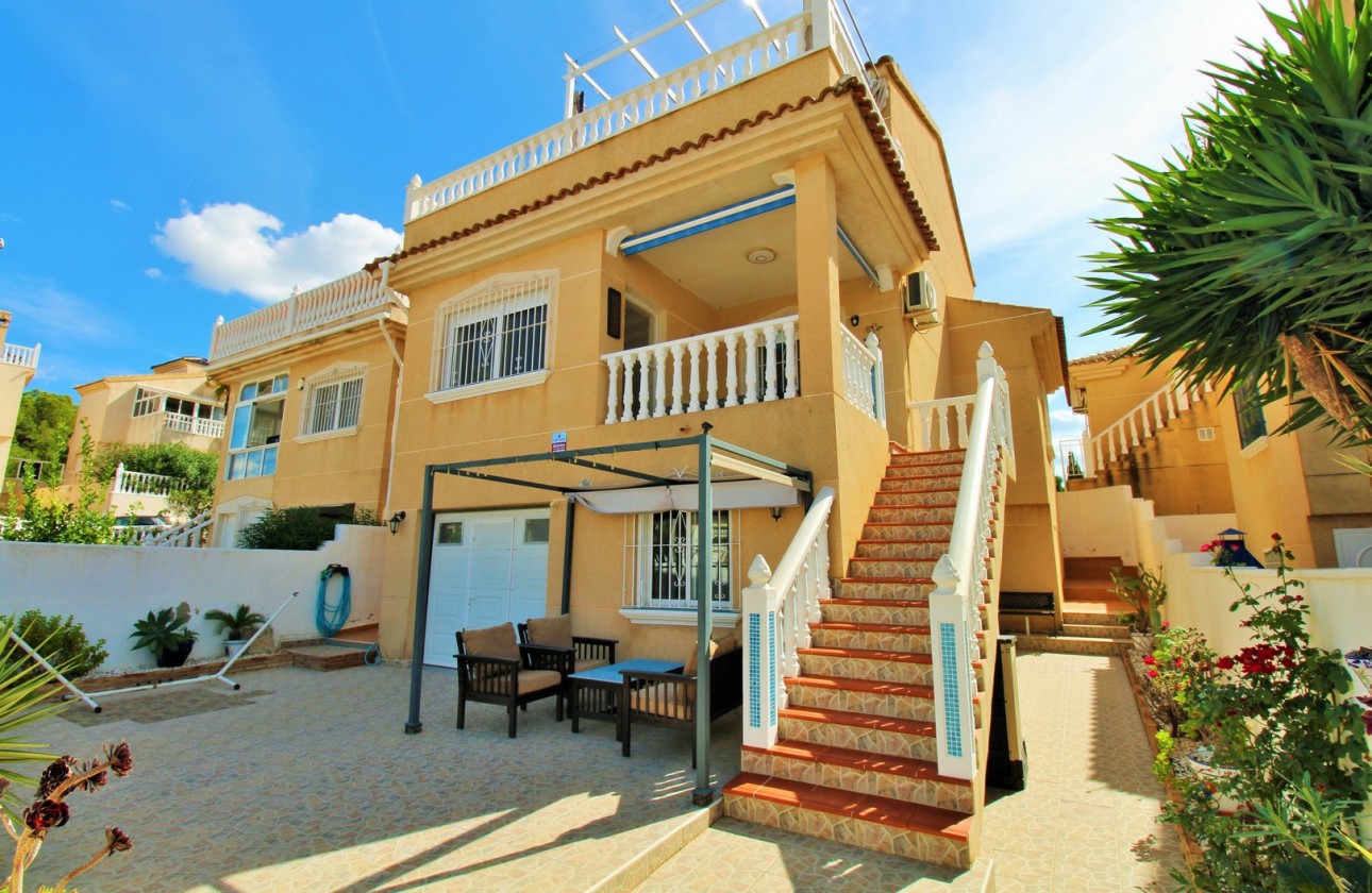 Videresalg - Detached Villa - Orihuela Costa - Villamartín
