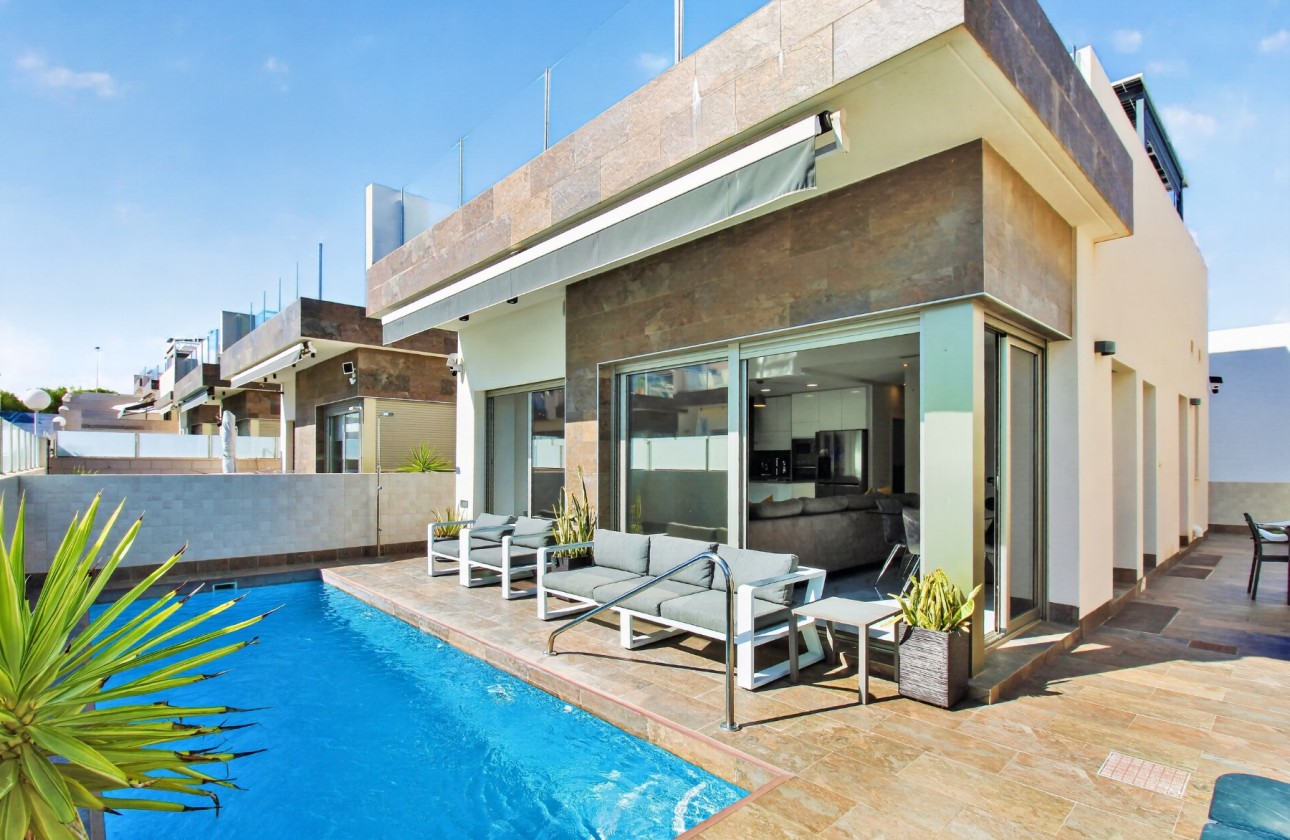 Videresalg - Detached Villa - Orihuela Costa - Villamartín