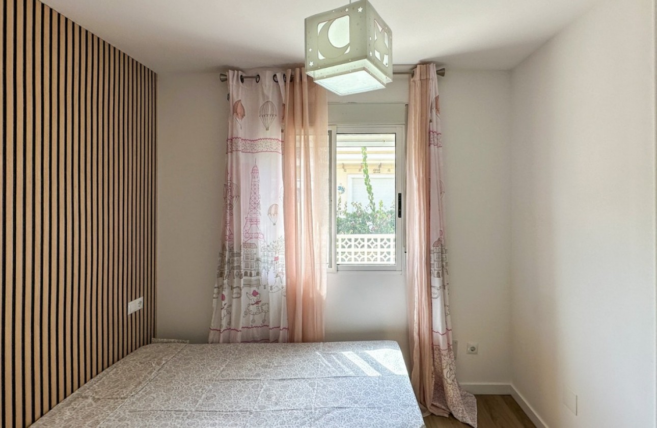 Videresalg - Detached Villa - Orihuela Costa - Villamartín