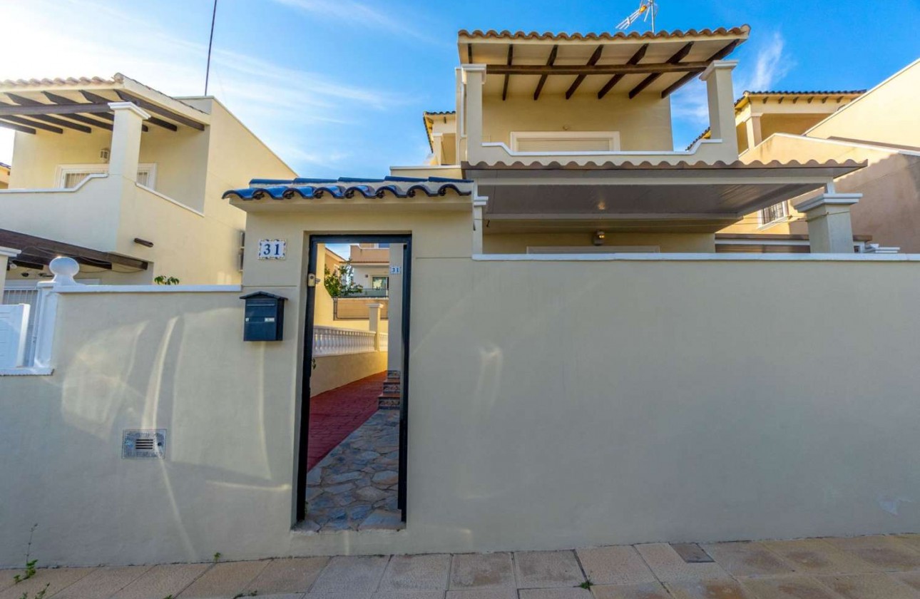 Videresalg - Detached Villa - Orihuela - Orihuela Costa