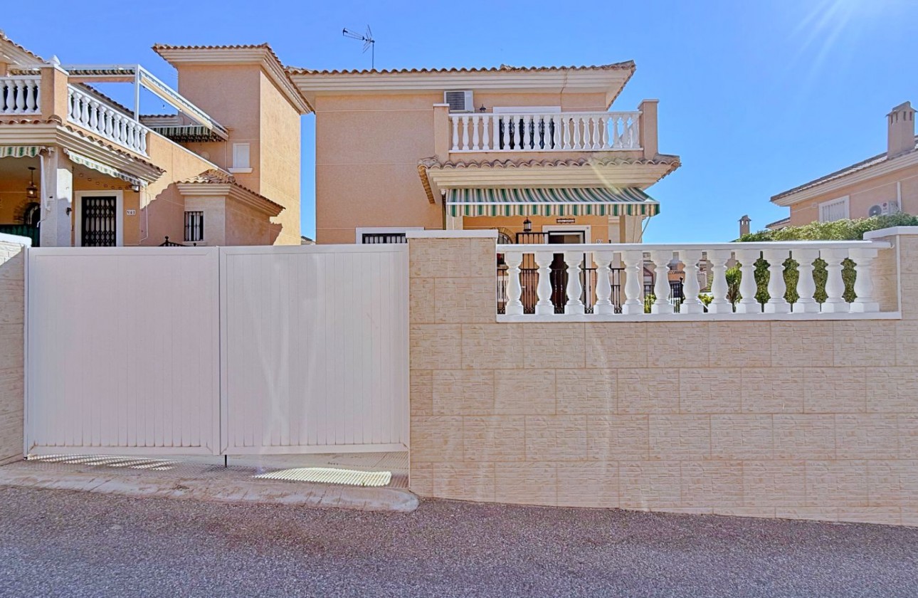 Videresalg - Detached Villa - Orihuela - Orihuela Costa