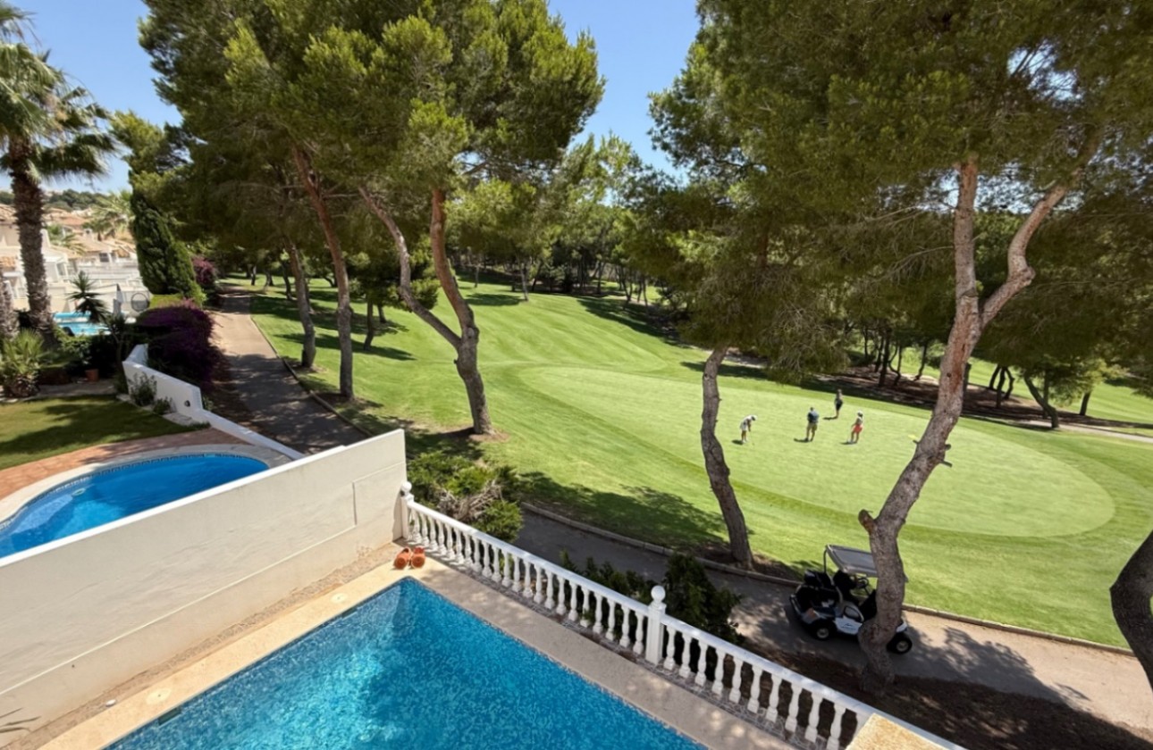 Videresalg - Detached Villa - Orihuela