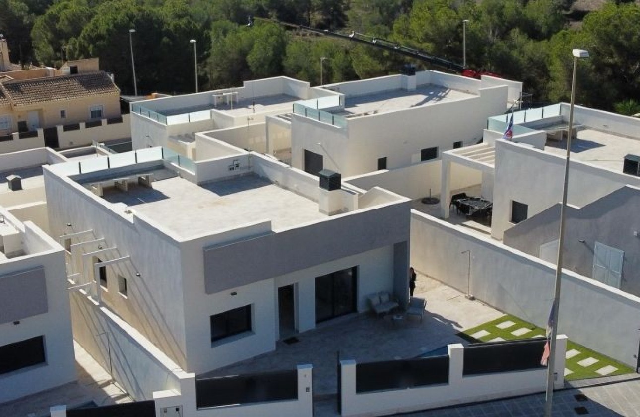 Videresalg - Detached Villa - Pinar de Campoverde