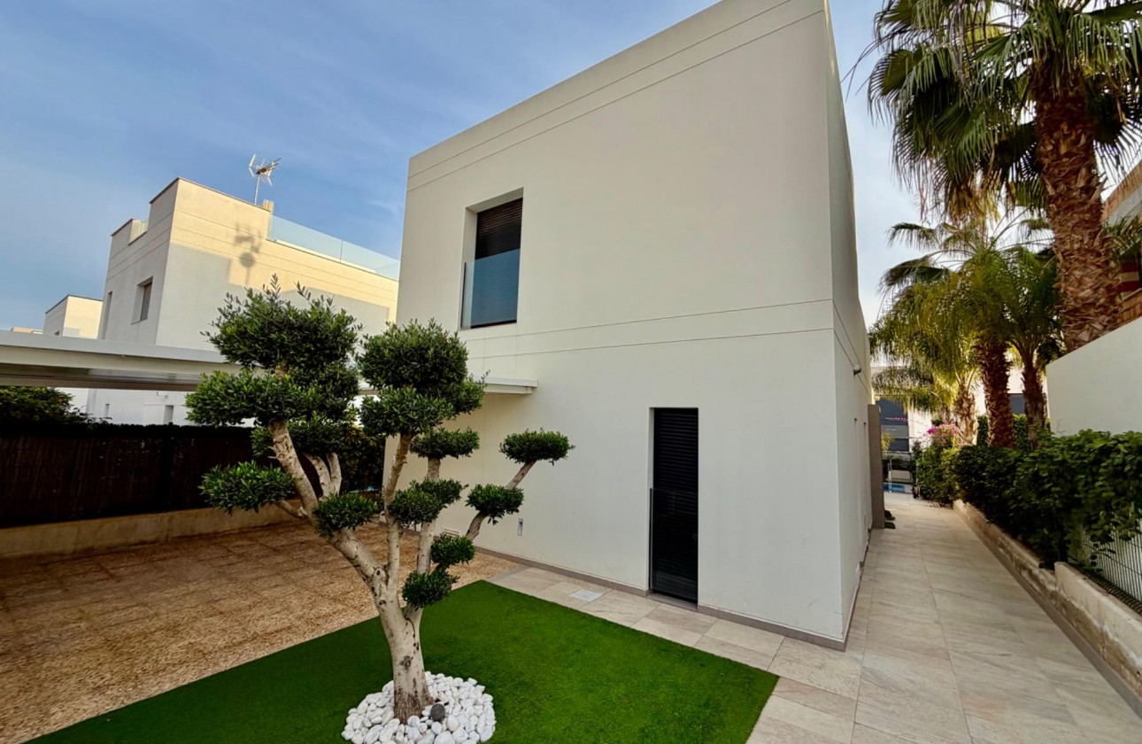 Videresalg - Detached Villa - Rojales - Ciudad Quesada