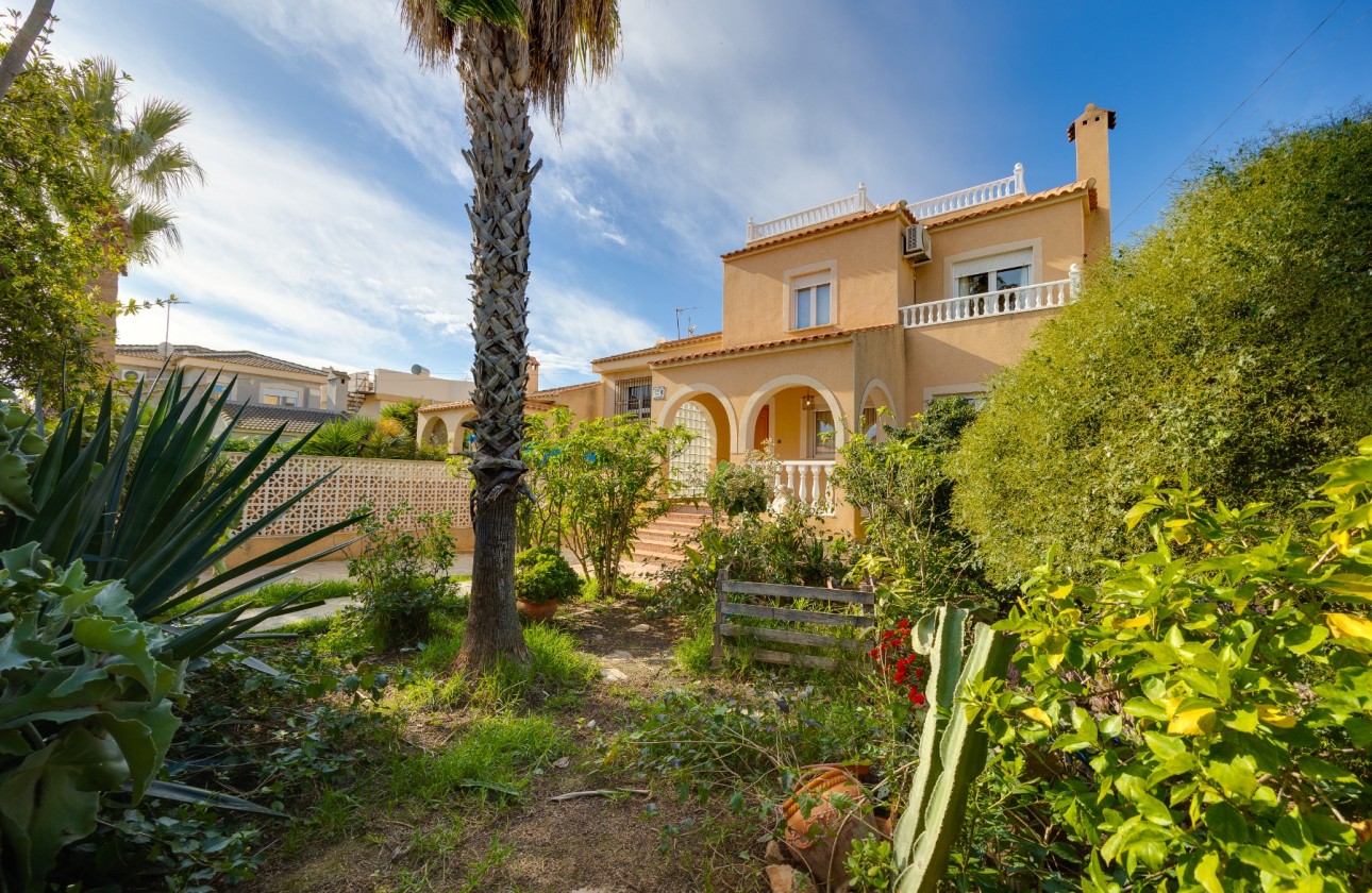 Videresalg - Detached Villa - Torrevieja - El chaparral