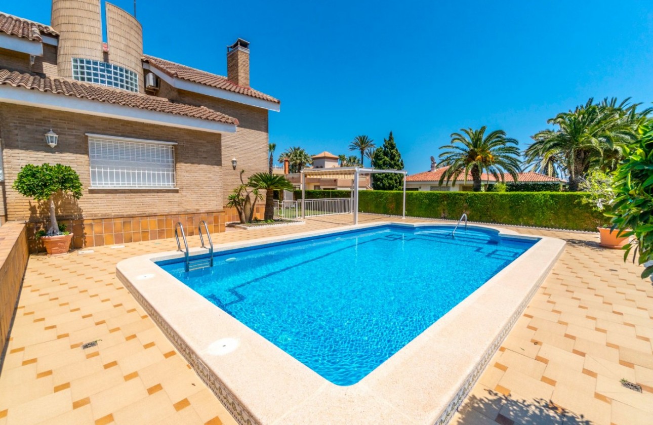 Videresalg - Detached Villa - Torrevieja - La Veleta