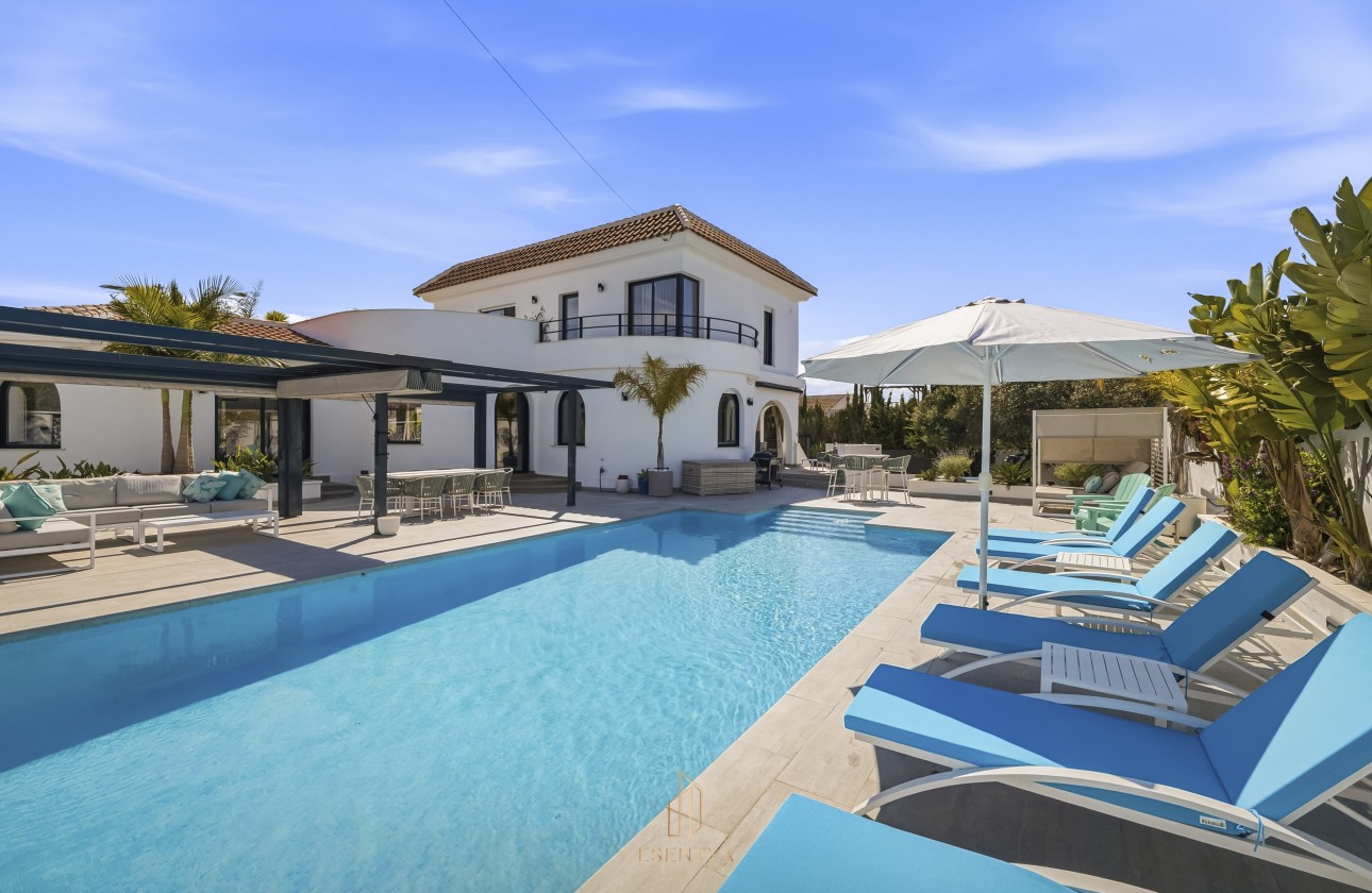 Videresalg - Detached Villa - Torrevieja - San Luis