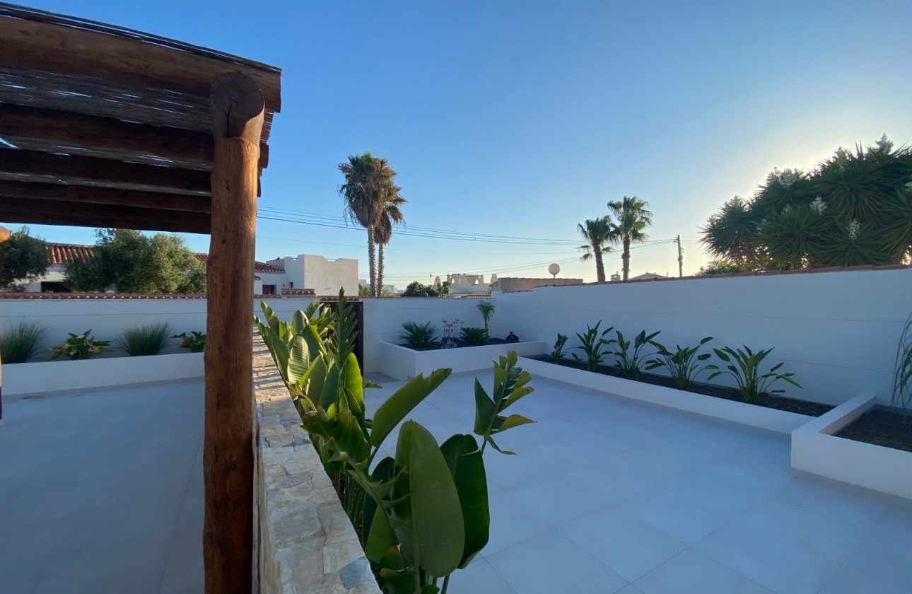 Videresalg - Detached Villa - Torrevieja - Torreta Florida