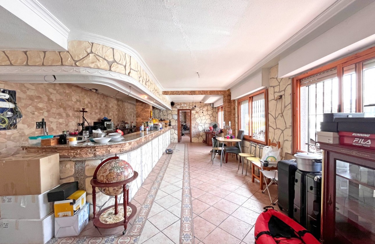 Videresalg - Kommersiell - Torrevieja