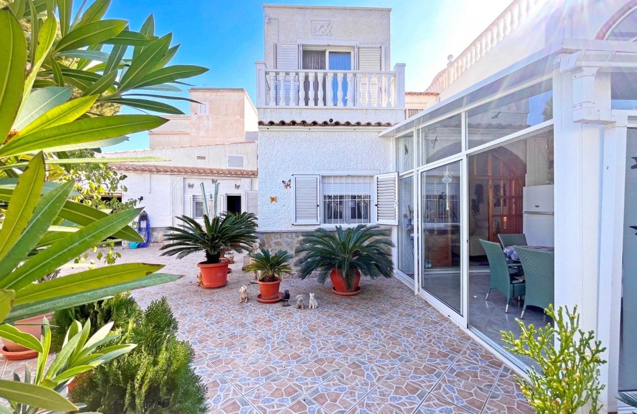 Videresalg - Semi Detached Villa - Orihuela Costa - La Zenia