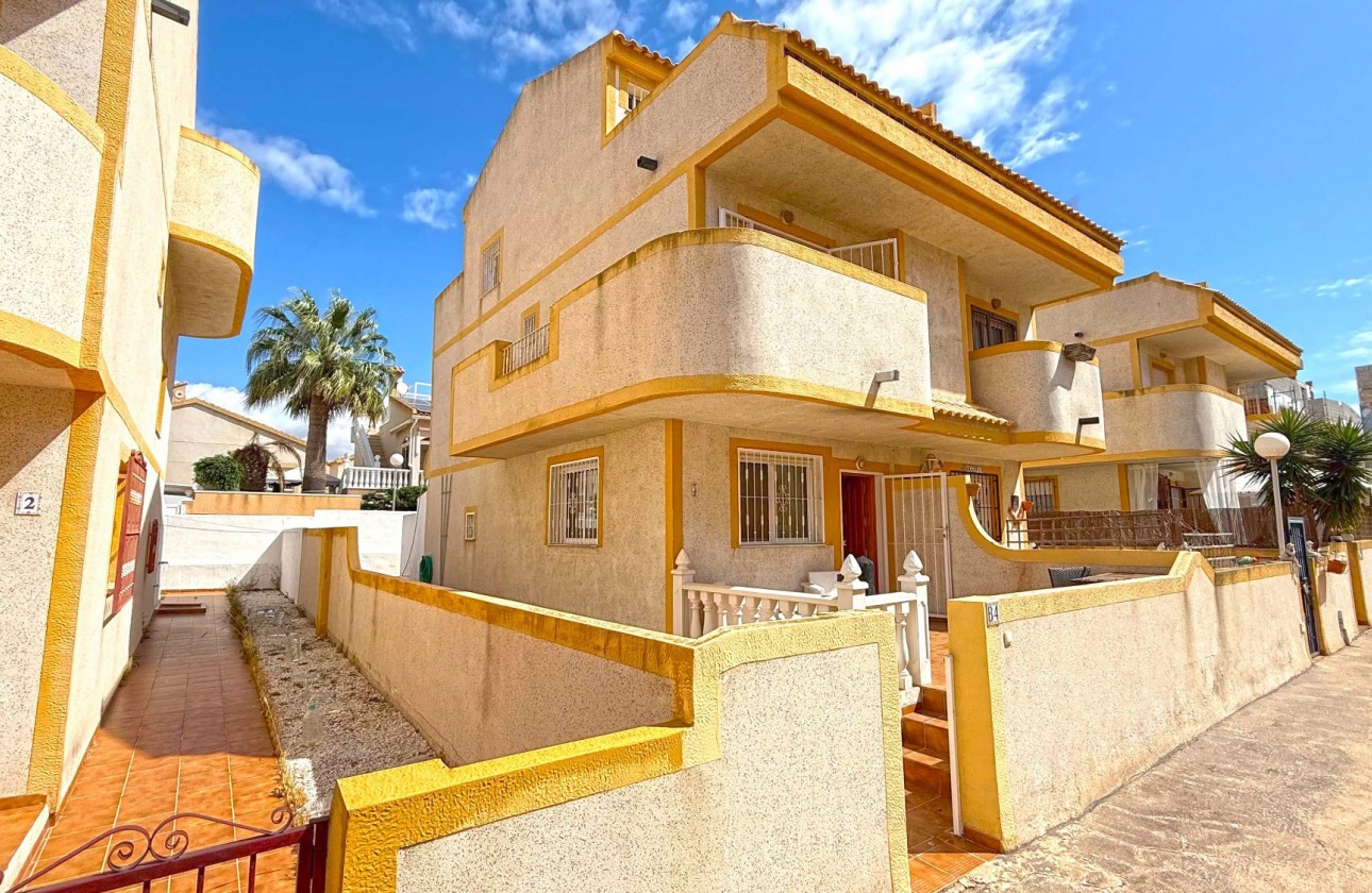 Videresalg - Semi Detached Villa - Orihuela Costa - Los Altos