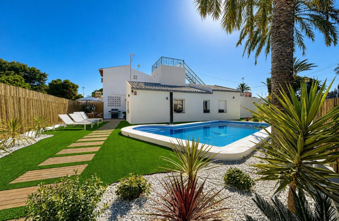 Videresalg - Semi Detached Villa - Orihuela Costa - Punta Prima