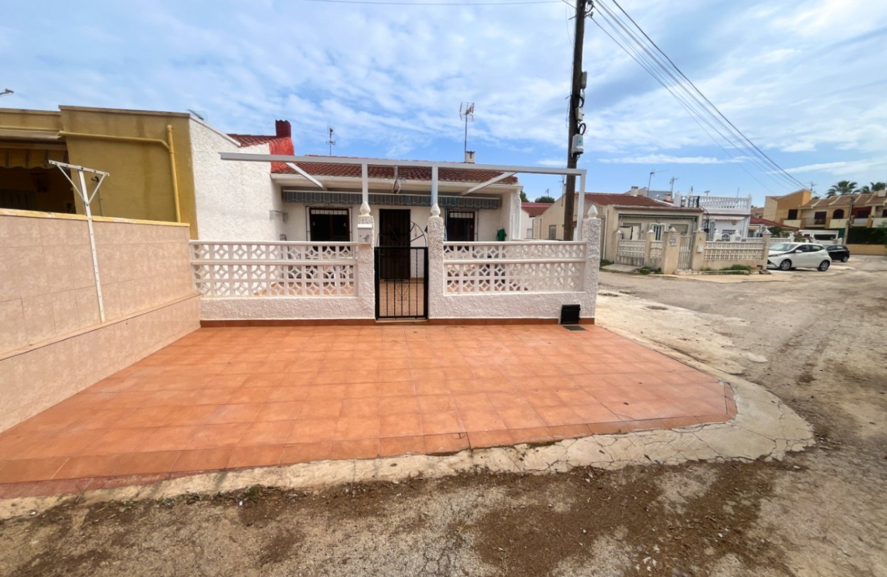 Videresalg - Semi Detached Villa - Torrevieja