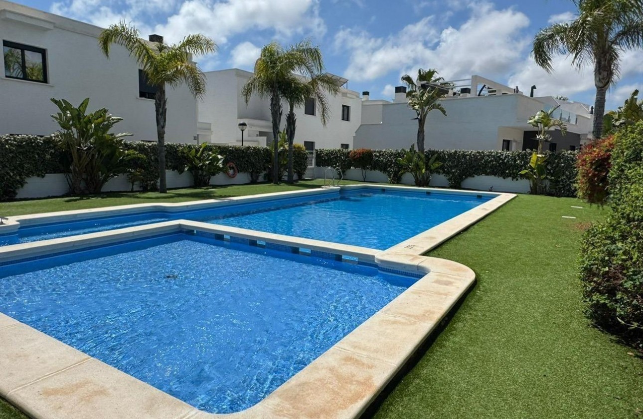 Videresalg - Tosidig - Orihuela Costa - Lomas de Cabo Roig