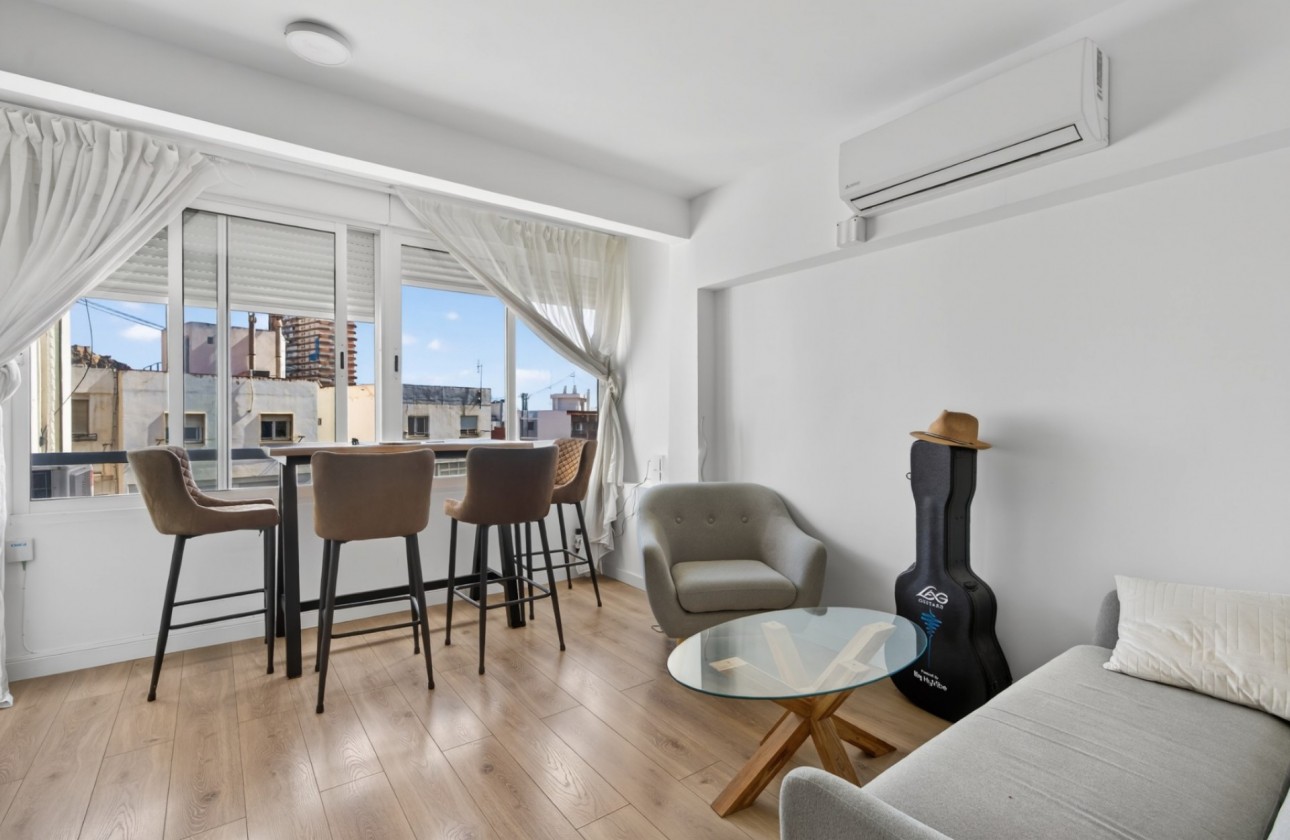 Wiederverkauf - Apartment - Alicante