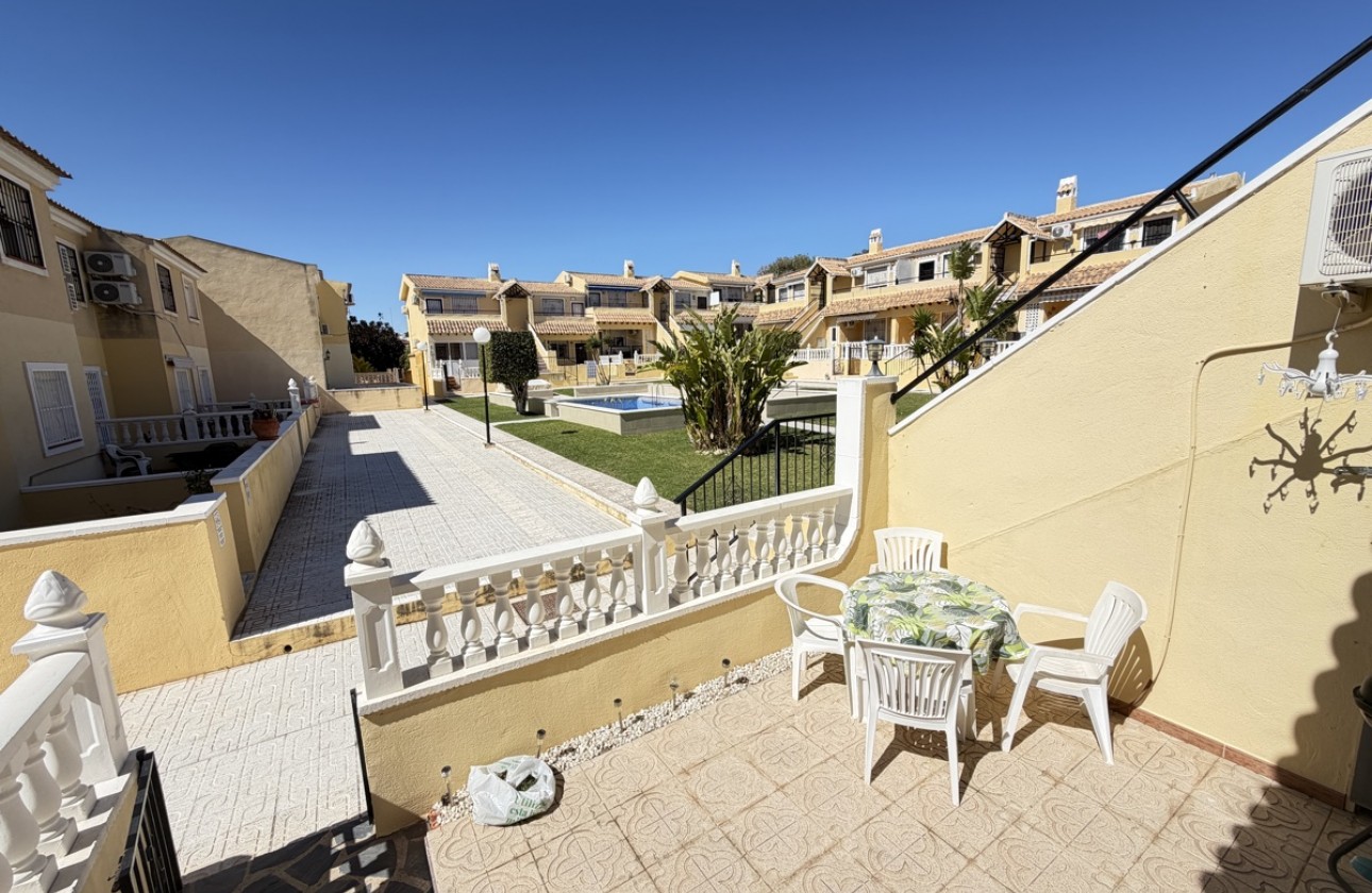Wiederverkauf - Apartment - Orihuela Costa - Villamartín