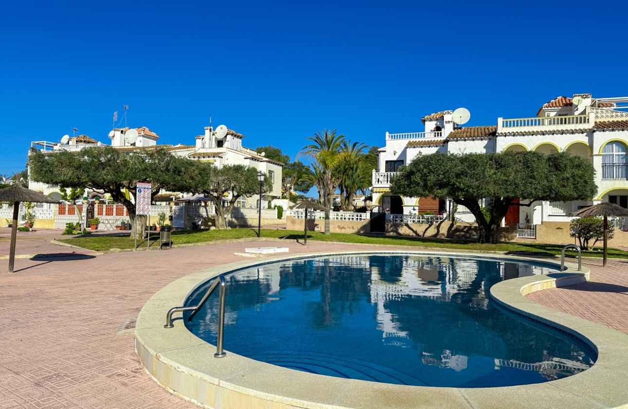 Wiederverkauf - Apartment - Orihuela Costa - Villamartín