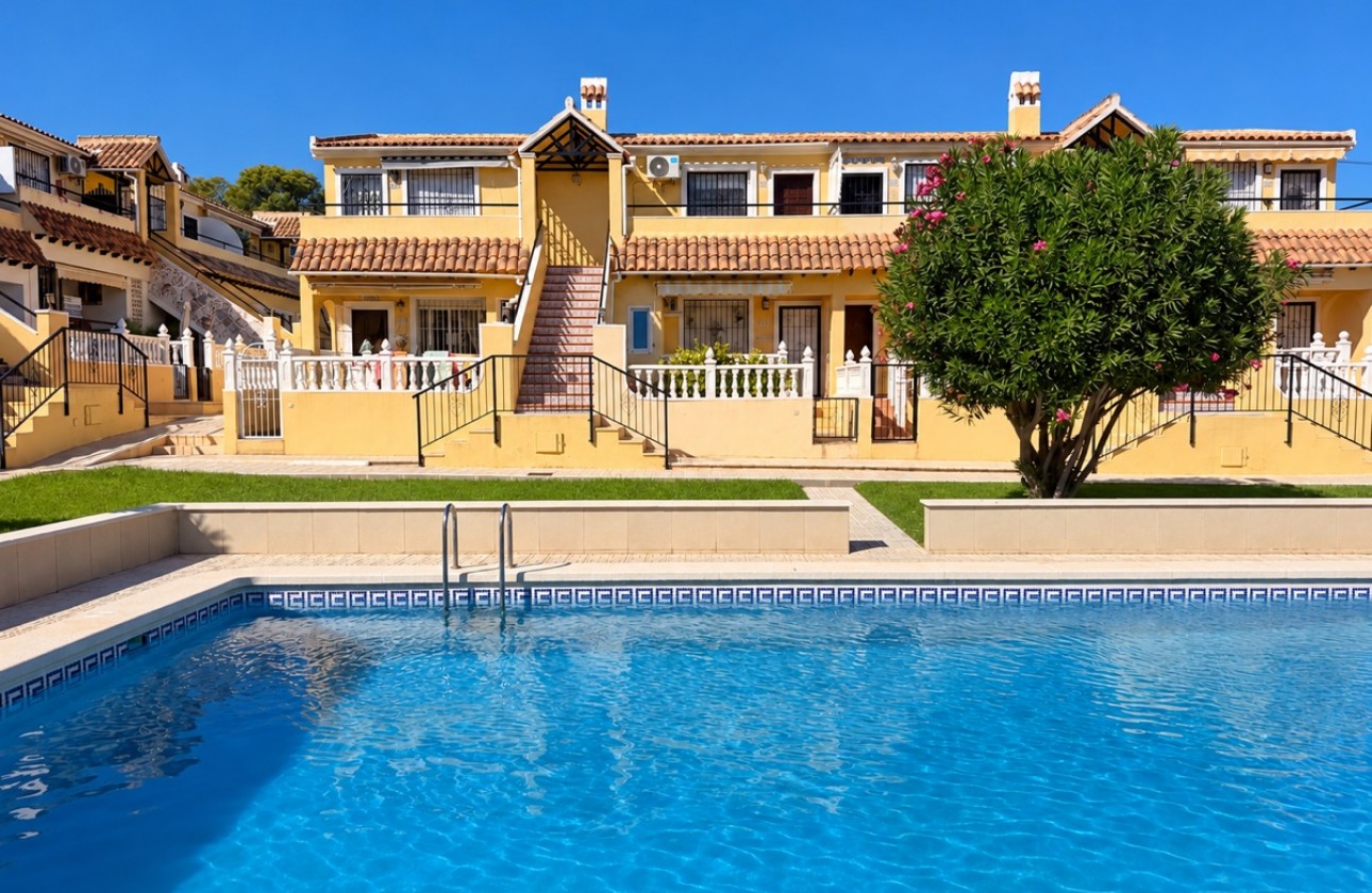 Wiederverkauf - Apartment - Orihuela Costa - Villamartín