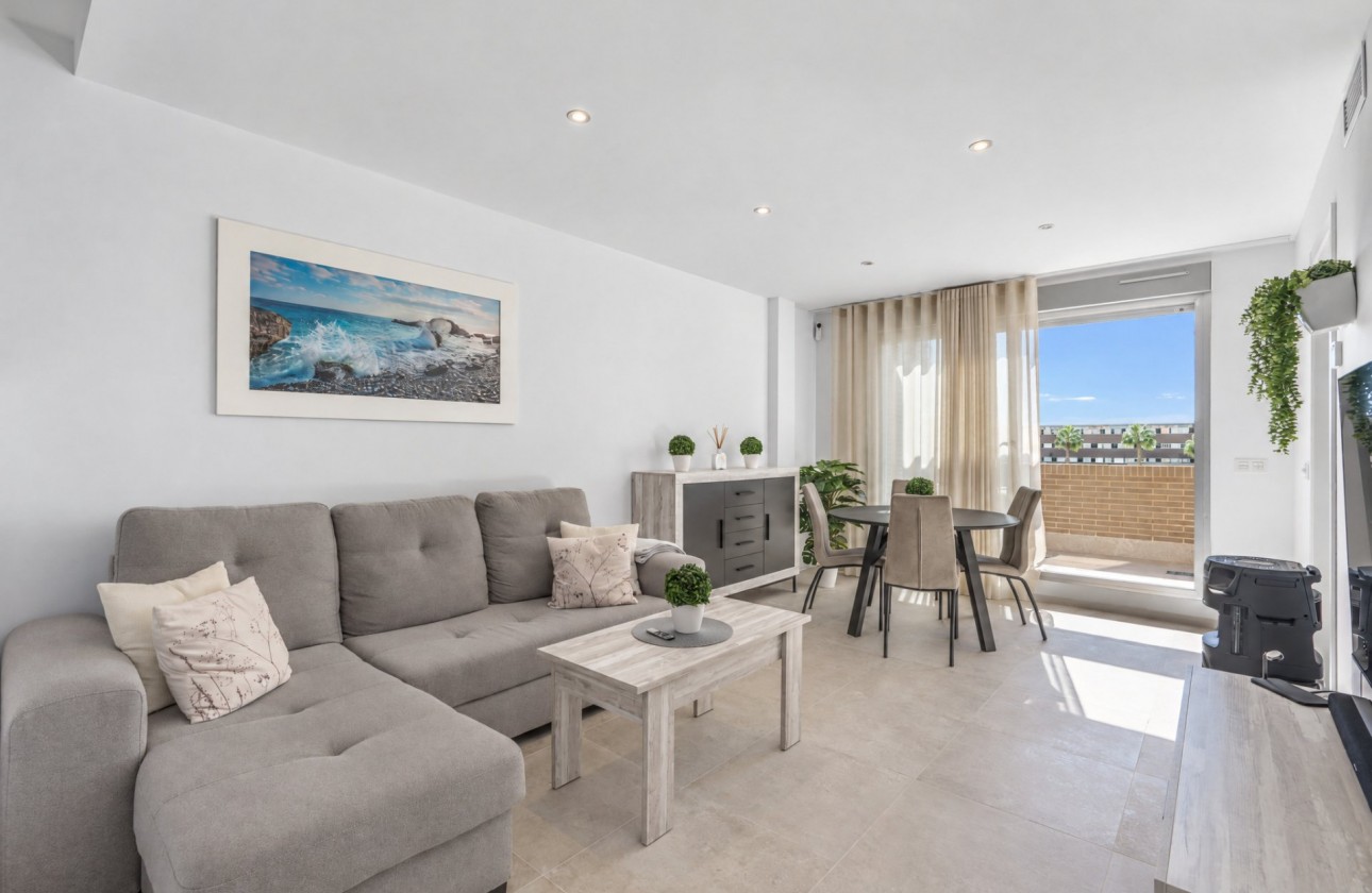 Wiederverkauf - Apartment - Torrevieja - Avenida de Corcega, 8