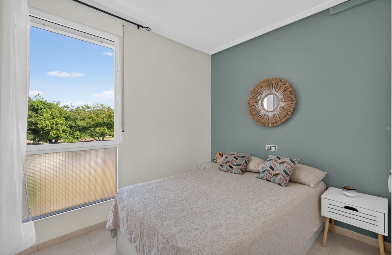 Wiederverkauf - Apartment - Torrevieja - Calle María Gil Vallejos
