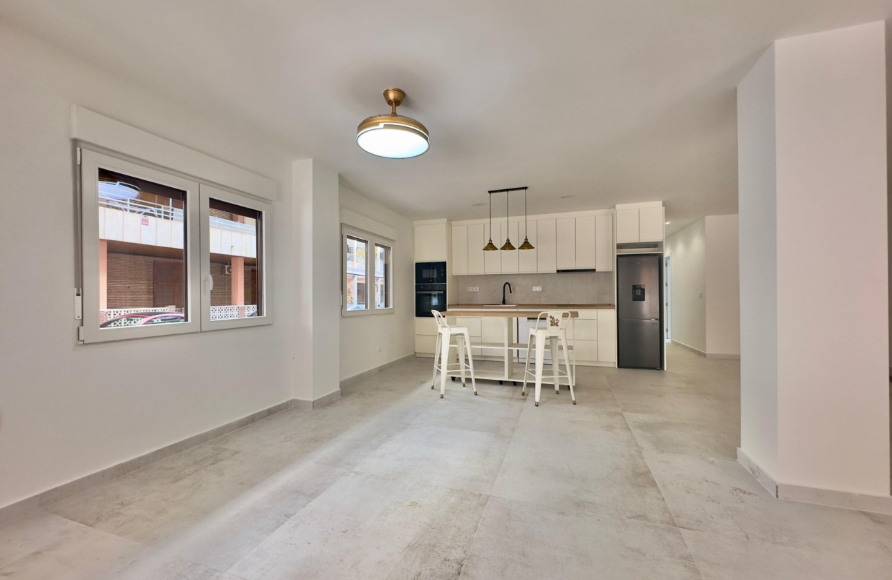 Wiederverkauf - Apartment - Torrevieja - El Acequión - Los Náufragos