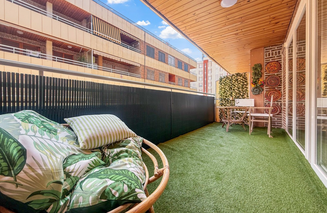 Wiederverkauf - Apartment - Torrevieja - El Acequión - Los Náufragos