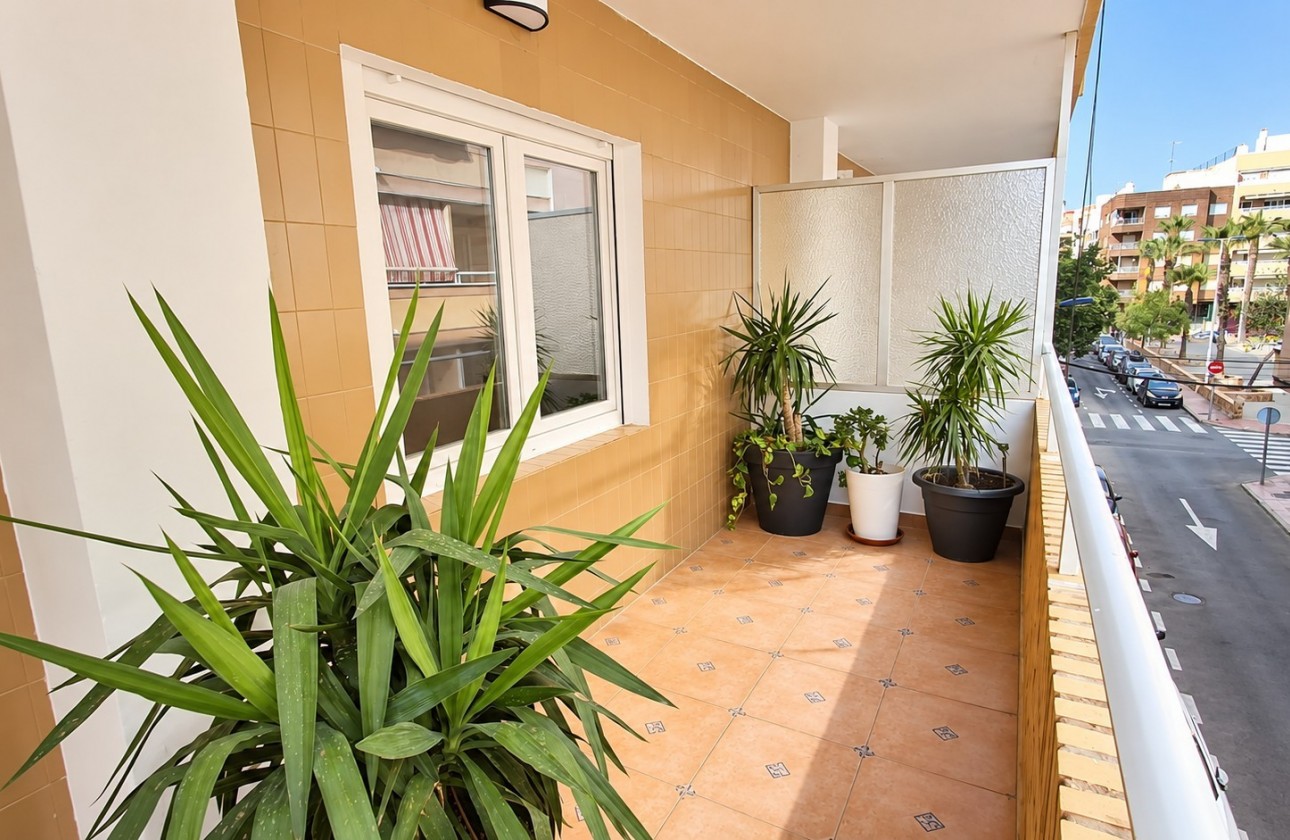 Wiederverkauf - Apartment - Torrevieja - Playa del Cura