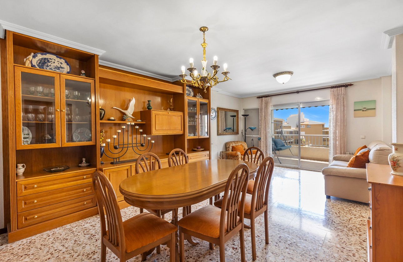 Wiederverkauf - Apartment - Torrevieja - Punta Prima