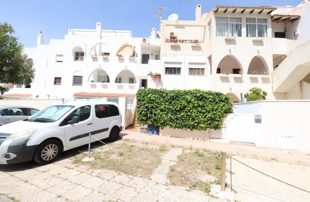 Wiederverkauf - Bungalow - Orihuela Costa - La Zenia