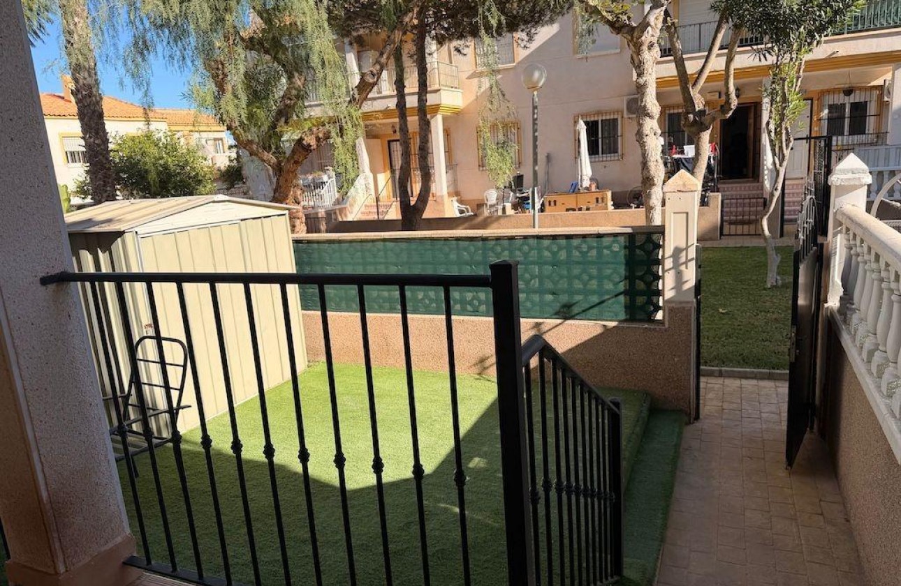 Wiederverkauf - Bungalow - Orihuela Costa - Villamartín