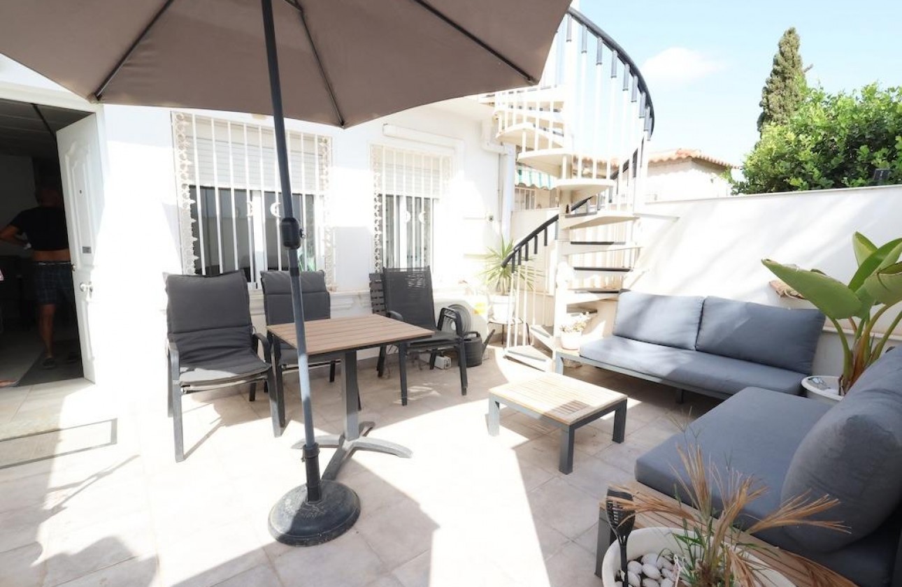 Wiederverkauf - Bungalow - Torrevieja - La Siesta - El Salado -  Torreta