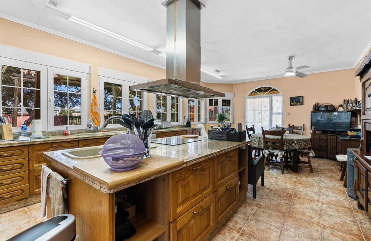 Wiederverkauf - Detached Villa - El Altet