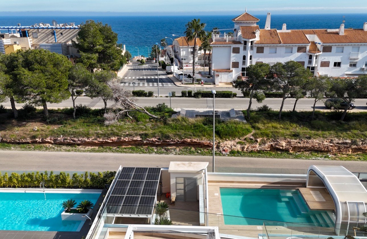 Wiederverkauf - Detached Villa - Orihuela Costa - Campoamor