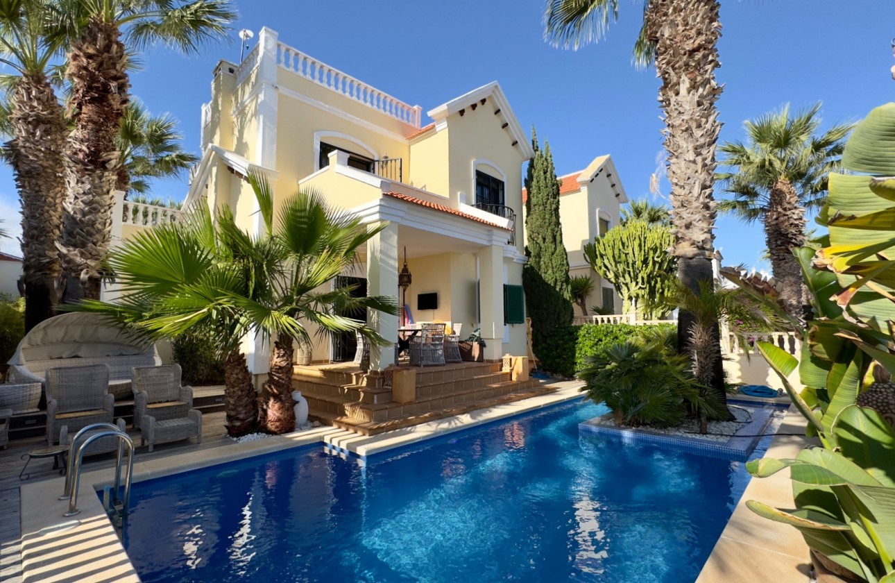 Wiederverkauf - Detached Villa - Orihuela Costa - Los Dolses