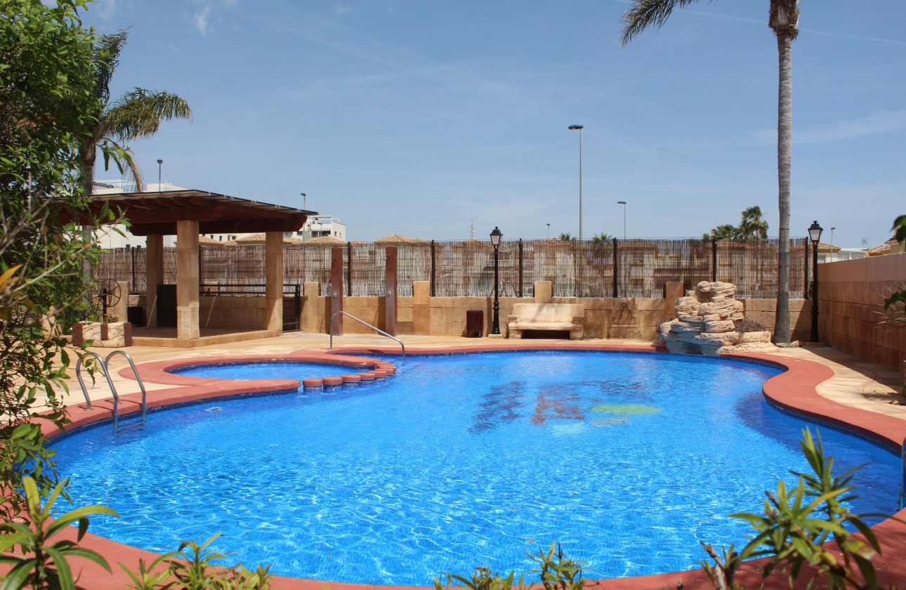 Wiederverkauf - Detached Villa - Orihuela Costa - Los Dolses