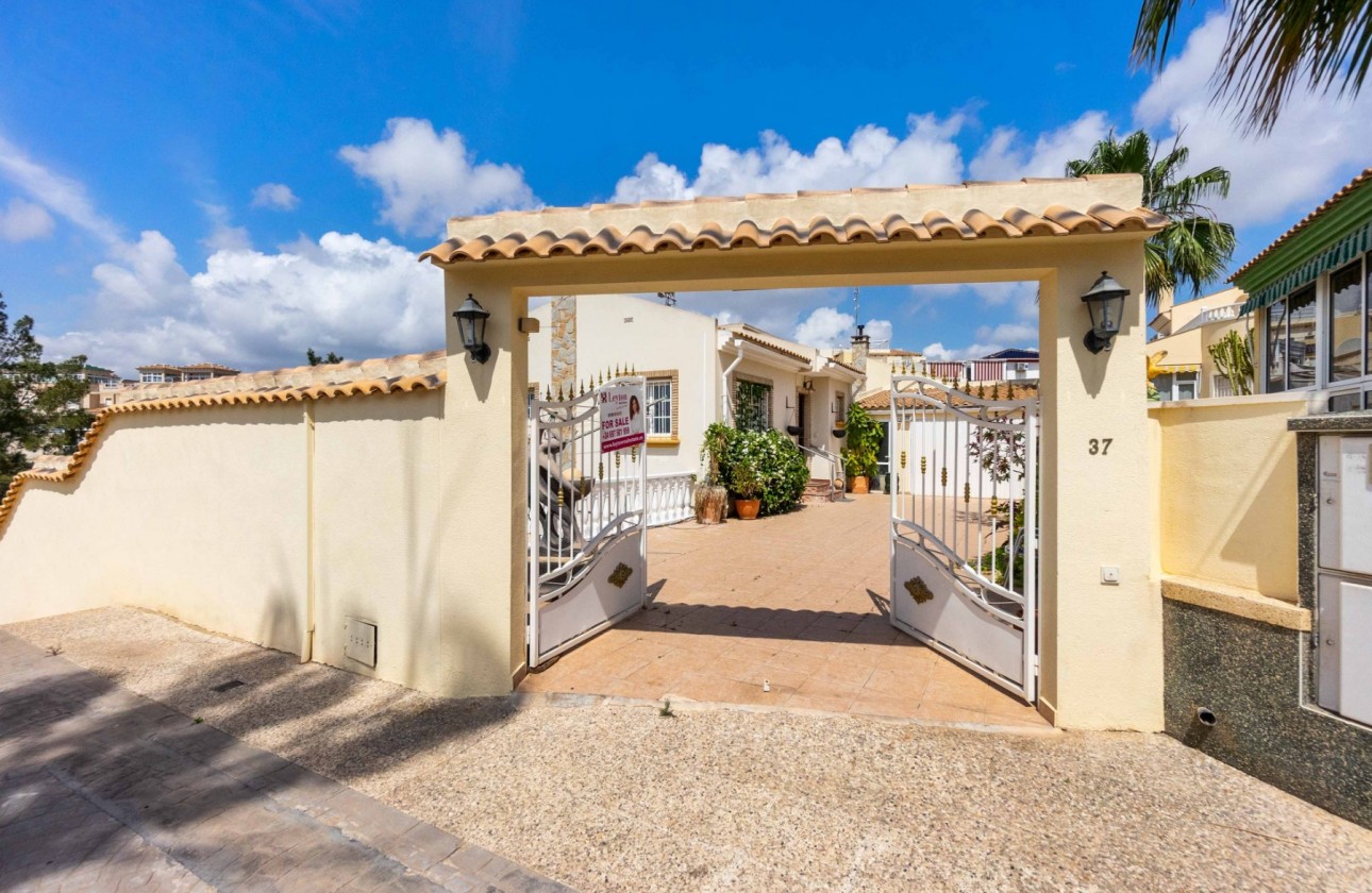 Wiederverkauf - Detached Villa - Orihuela Costa - Playa Flamenca