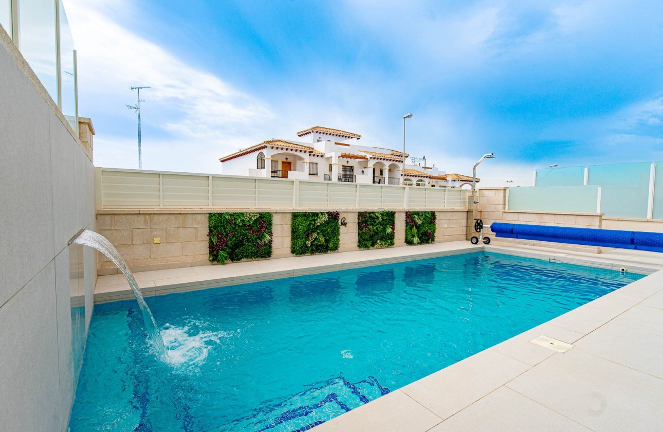 Wiederverkauf - Detached Villa - Orihuela Costa - Punta Prima