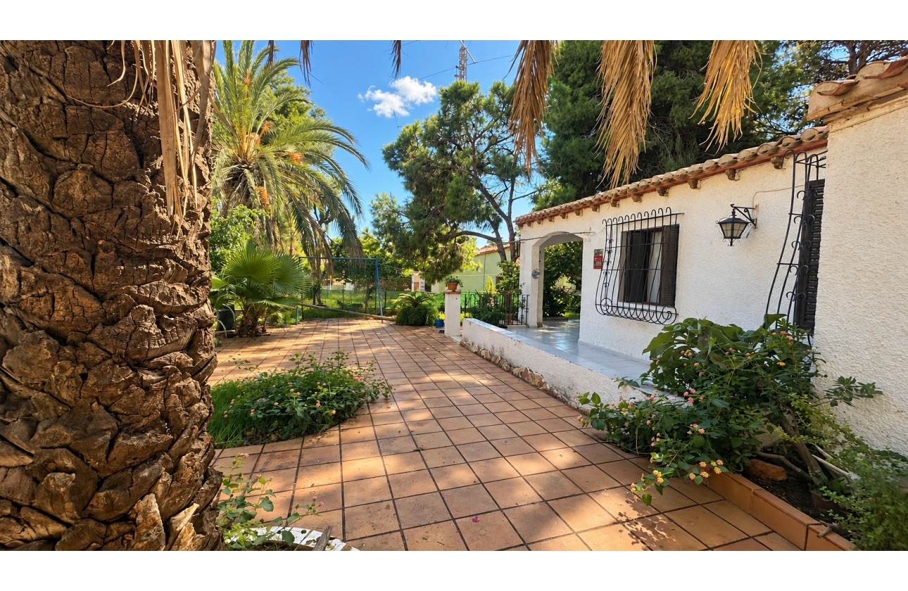 Wiederverkauf - Detached Villa - Orihuela Costa - Punta Prima